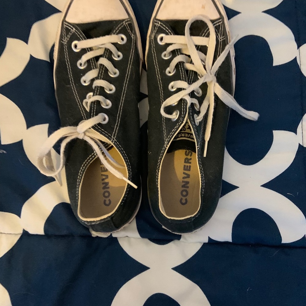 tennis shoes
